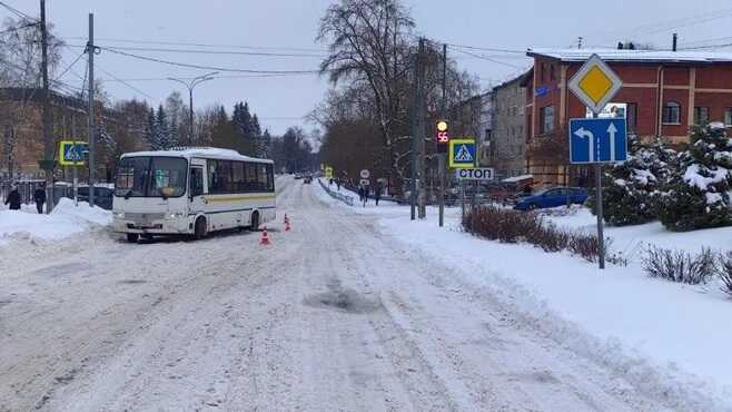 В Можайске пассажирский автобус сбил 99-летнюю пенсионерку